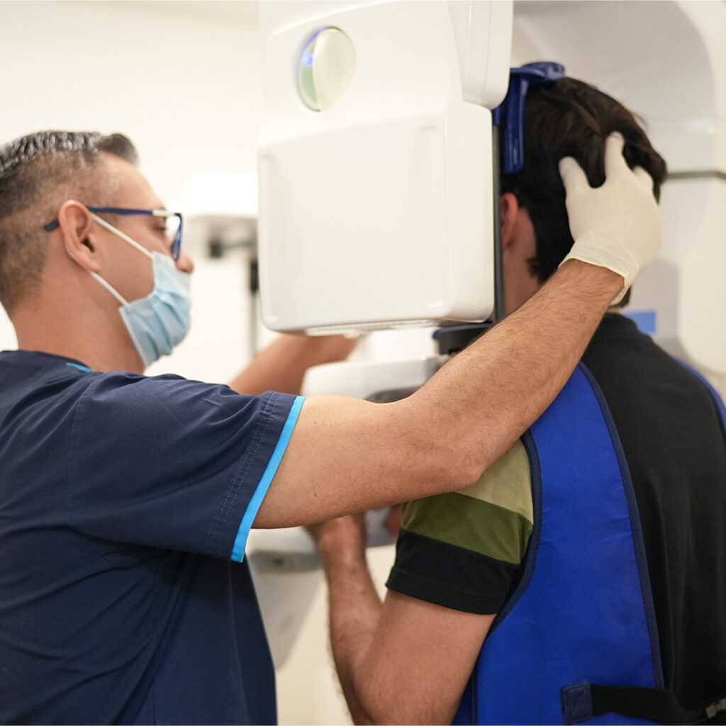 La Importancia del CBCT en la Planificación de Implantes Dentales