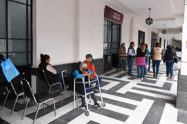 ¿Por Qué los Adultos Mayores Son Más Propensos a las Caries?